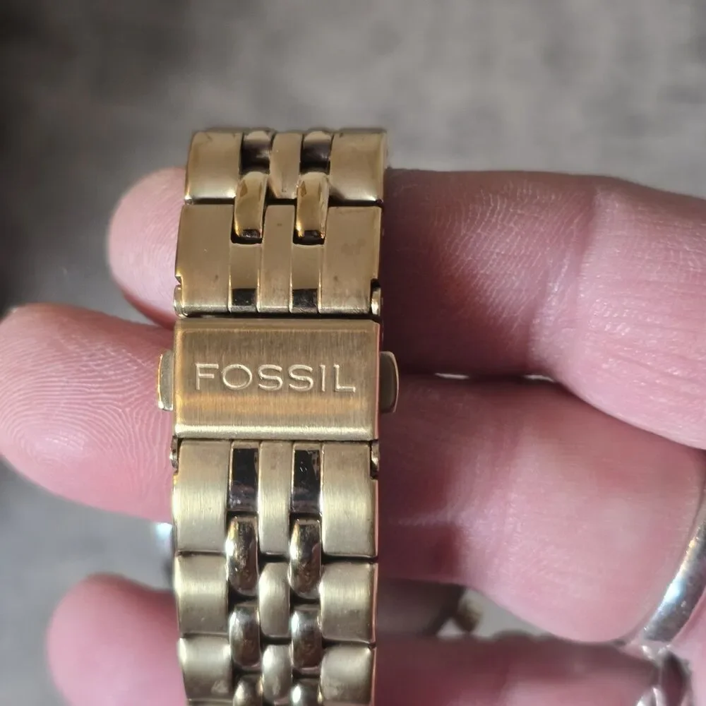 Fossil Chronograph Gold-Tone Stainless Steel Women's Watch ES-2197 Needs Battery